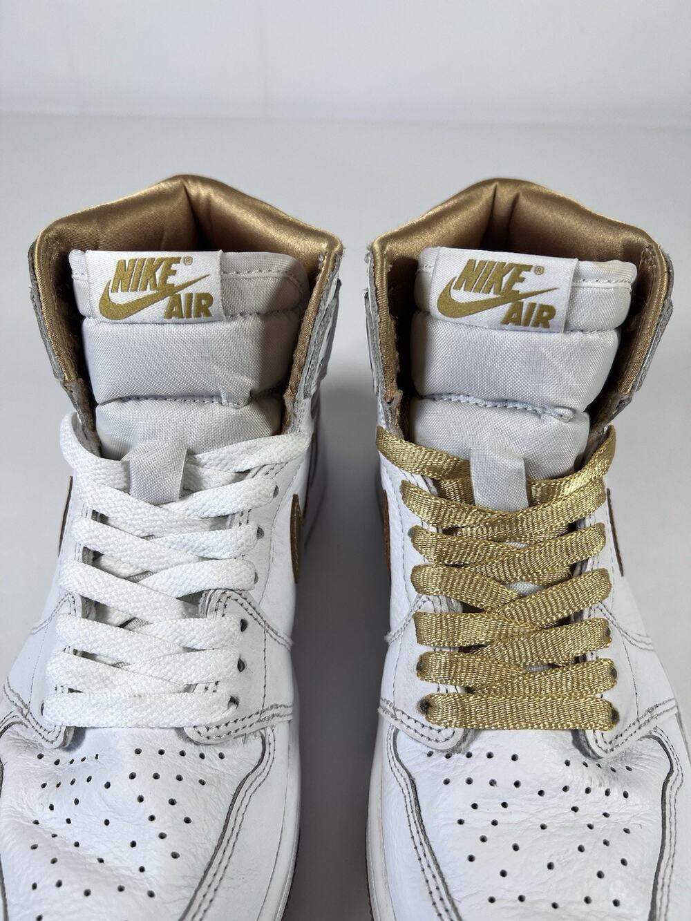 Nike Air Jordan 1 Retro High OG Metallic Gold White FD2596-107 Womens Size 5.5